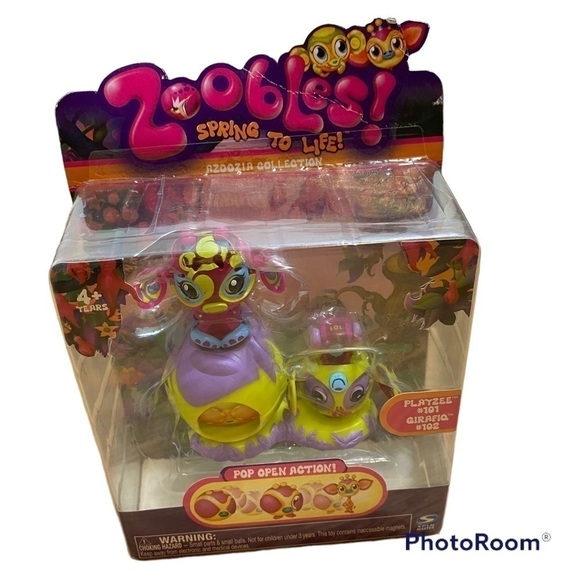 Zoobles #101 #102 Playzee Girafiq Spring To Life Action Figure Toy NEW - Picture 1 of 4
